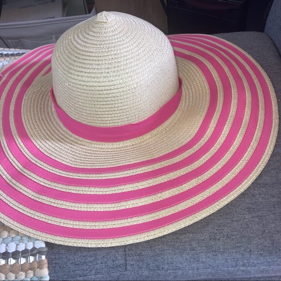 NWT STRAW PINK AND TAN FLOPPY SUN HAT - Picture 5 of 6